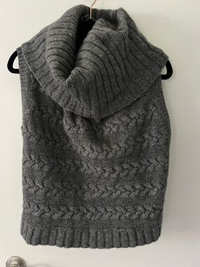 Banana Republic Gray Cable Knit Oversized Wool Cowl Sweater Vest